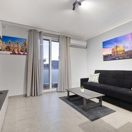 Luxurious & Spacious 2Bd Accomodation At The Podium - Yacht Marina Area, Close To Valletta Msida Exterior foto