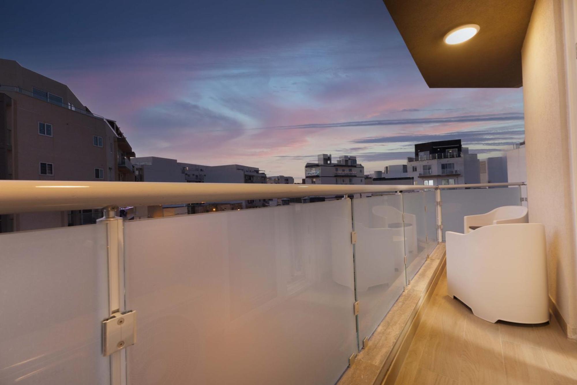 Luxurious & Spacious 2Bd Accomodation At The Podium - Yacht Marina Area, Close To Valletta Msida Exterior foto